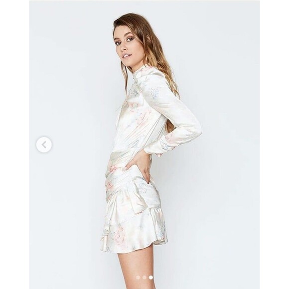 Bardot Sharna 80s inspired Satin Floral Ruched Puff Sleeve Mini Dress sz 8 - Picture 5 of 12